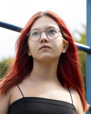 Leah Cropped2