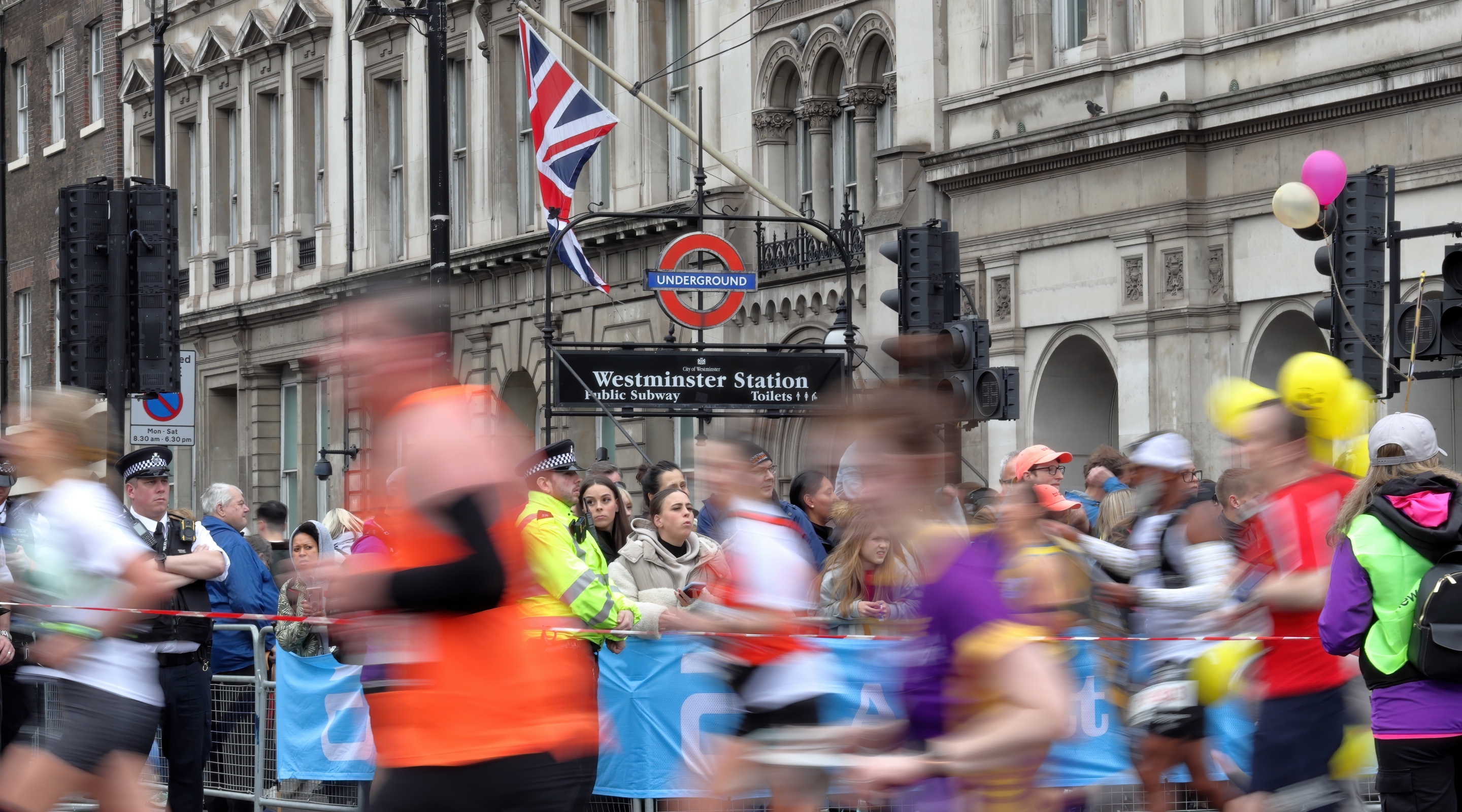 London Marathon 2027 - Apply for a Gold Bold Place